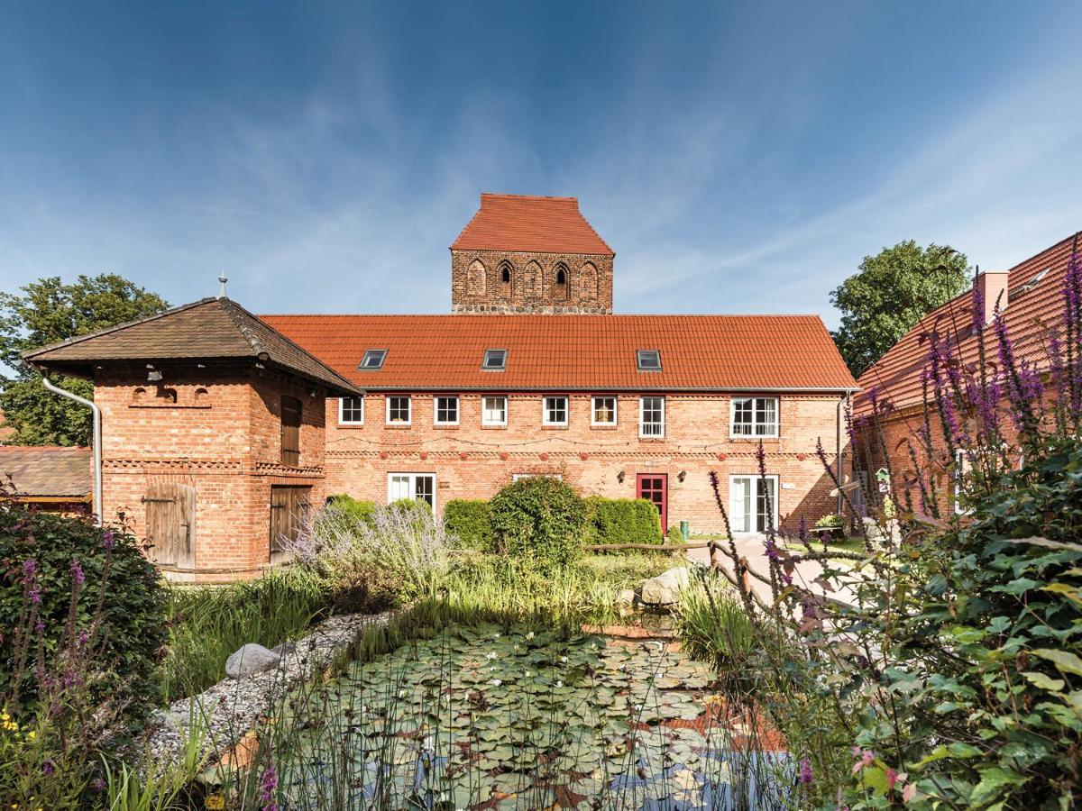 Project June - Ehemals Landgasthof Jueterbog Экстерьер фото